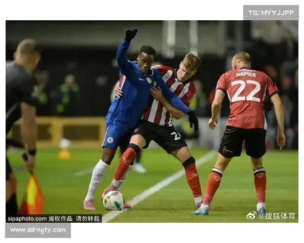 林肯城一球小胜斯蒂夫尼奇,斯特里特进球助力稳固前六排名 林肯城一球小胜斯蒂夫尼奇,斯特里特进球助力稳固前六排名